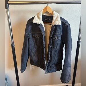 GAP Men's Dark Blue Denim Jacket with Cream Sherpa Collar